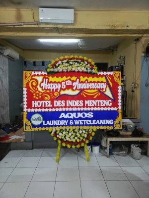 Papan Bunga di Megal Pamotan