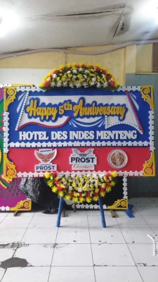 Papan Bunga di Megal Pamotan